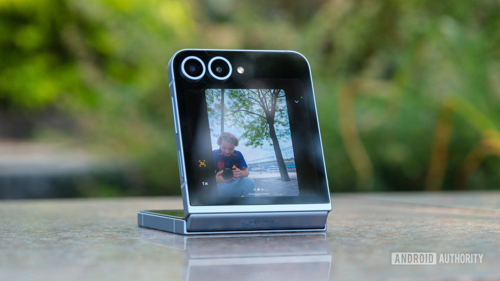 samsung-may-have-delayed-the-launch-of-the-galaxy-z-flip-fe