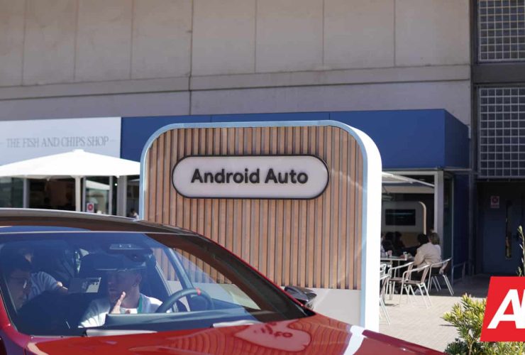 android-auto-14.2-is-now-rolling-out-with-a-few-bug-fixes