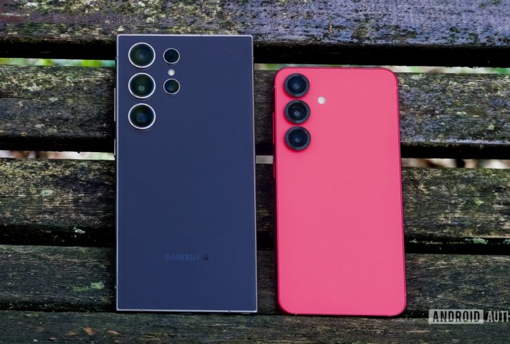 the-small-galaxy-s25-surprised-me,-but-not-enough-to-ditch-my-s24-ultra-for-good