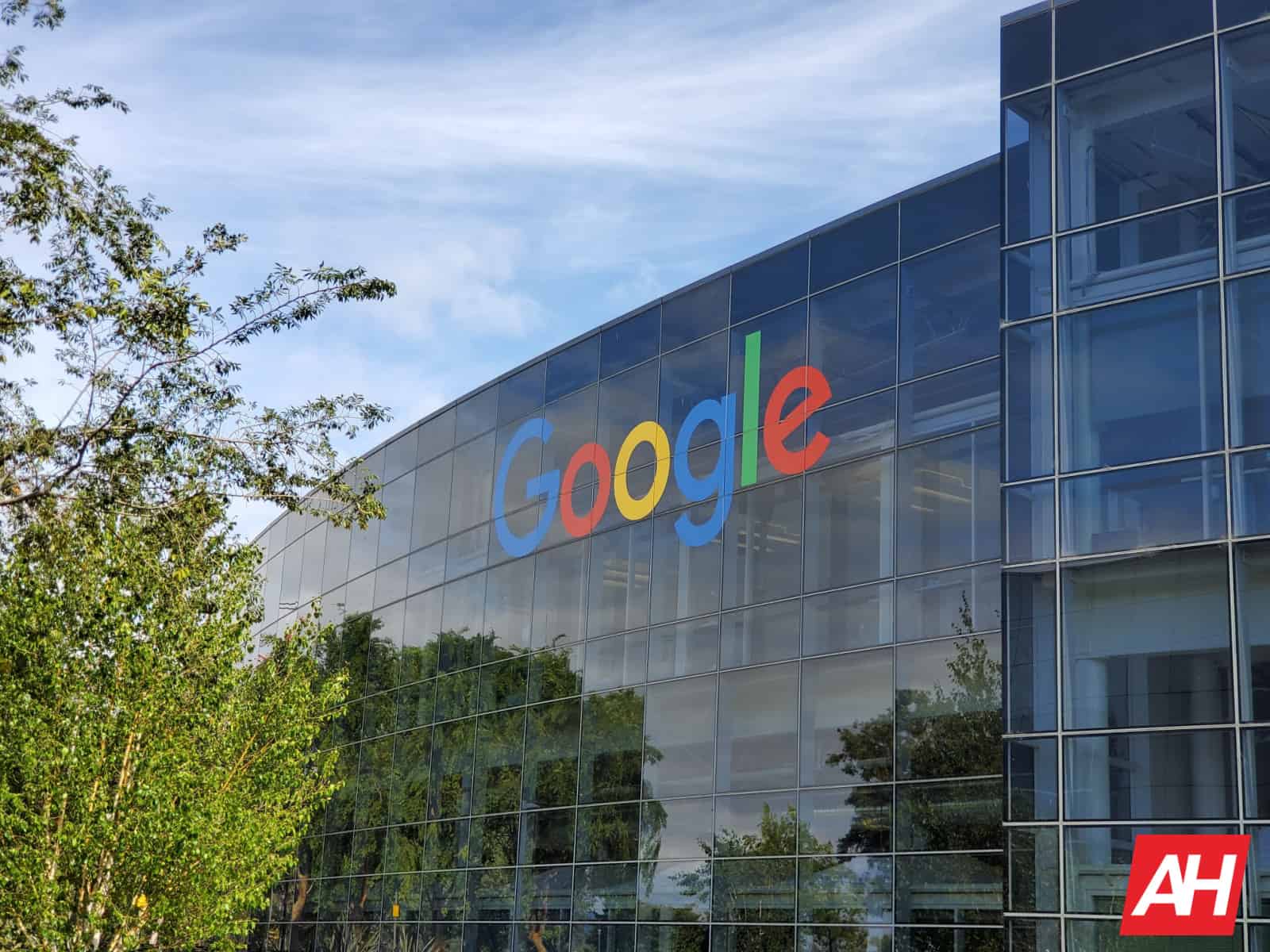 google-testifies-that-it-pays-samsung-to-install-gemini