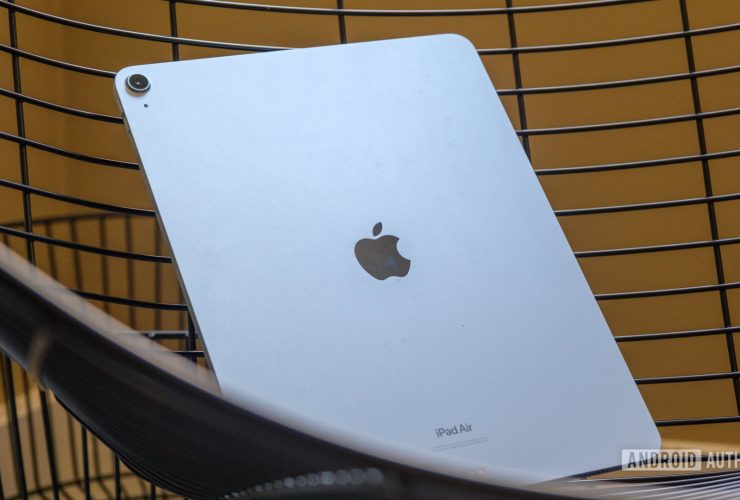 windows-11-is-easier-to-run-on-an-ipad-than-ever-—-with-some-big-caveats