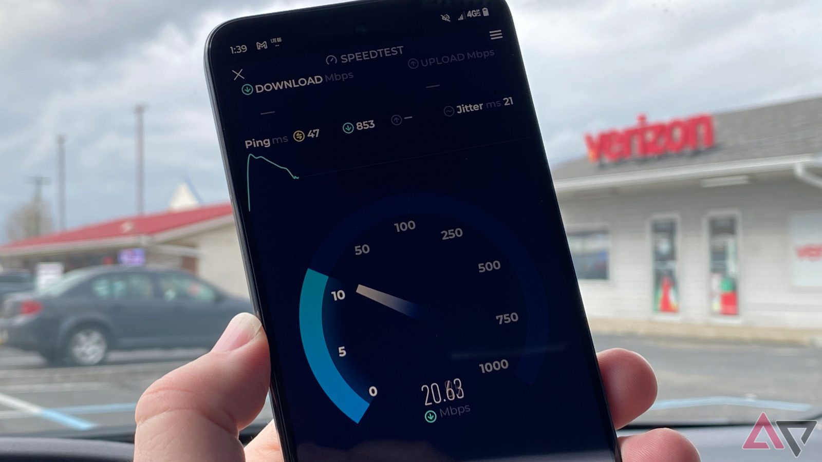 verizon-reaches-a-breaking-point-as-nearly-300,000-customers-cut-ties-with-the-carrier