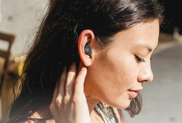 no-need-to-splurge-—-grabs-these-top-rated-wireless-earbuds-for-just-$13