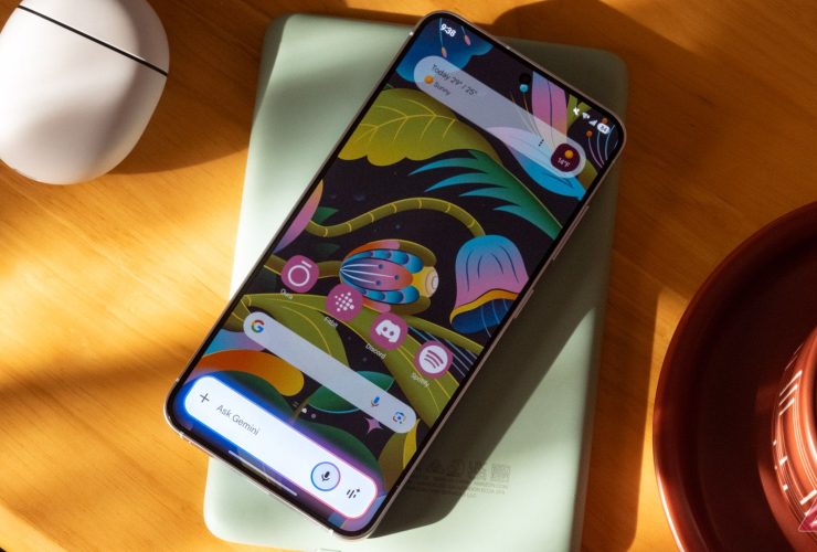 google’s-gemini-ai-will-expand-to-your-car,-headphones,-and-watches-soon