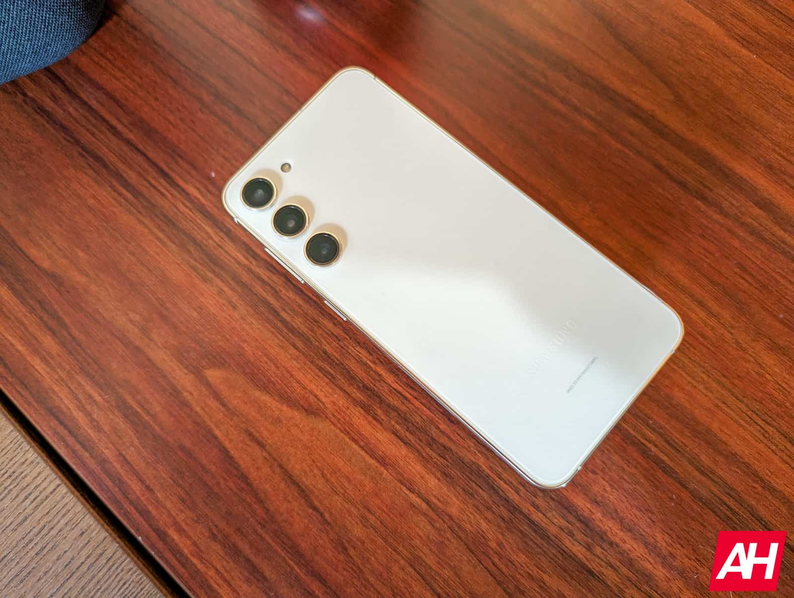 galaxy-s23-series-getting-one-ui-7-in-the-us