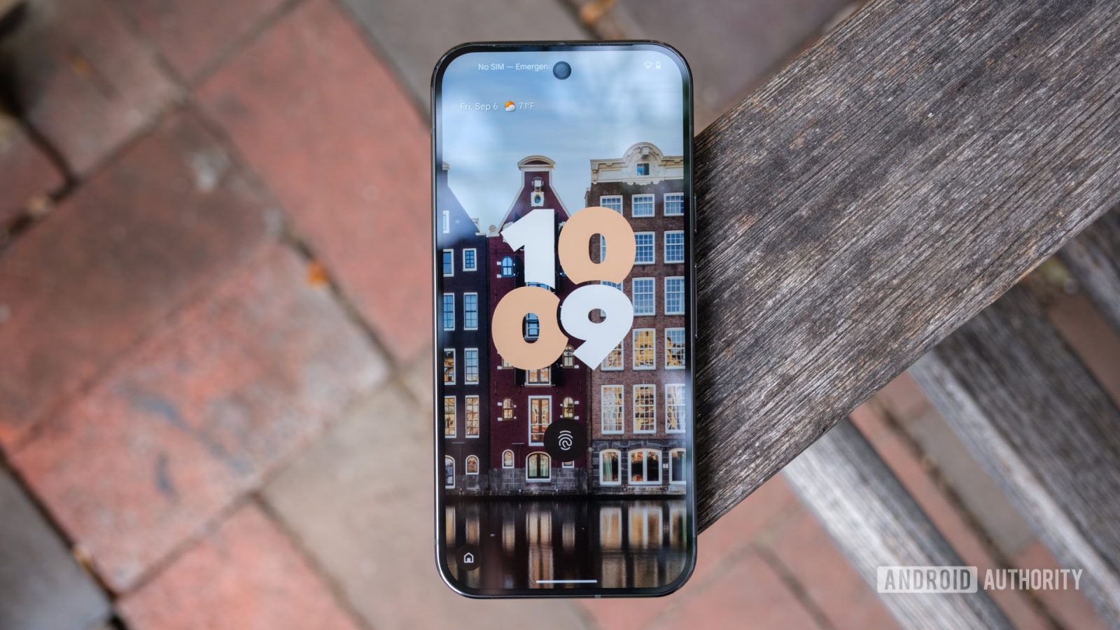 google-will-finally-let-you-double-tap-your-pixel’s-screen-to-turn-it-off