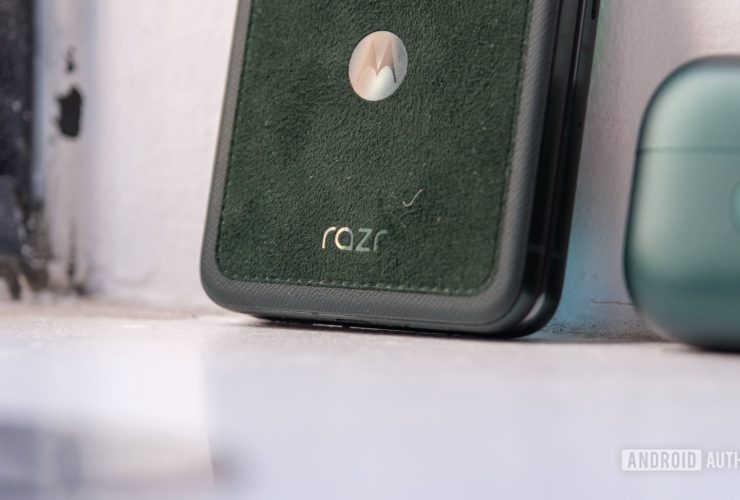 the-best-thing-about-the-motorola-razr-ultra-isn’t-specs-or-ai-— it’s-something-else
