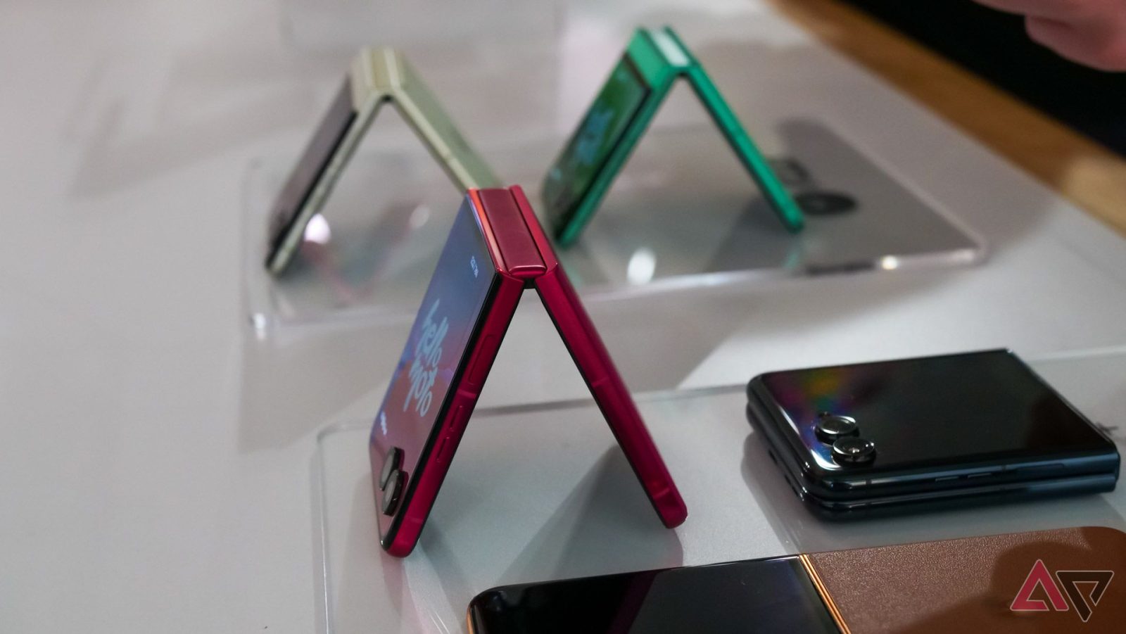 the-motorola-razr-ultra-might-not-be-enough-for-the-android-police-podcast