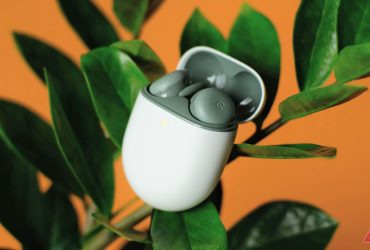 google-drops-the-pixel-buds-a-series-to-their-lowest-price-ever
