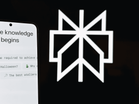 whatsapp-now-lets-you-talk-with-perplexity-ai-&-chatgpt