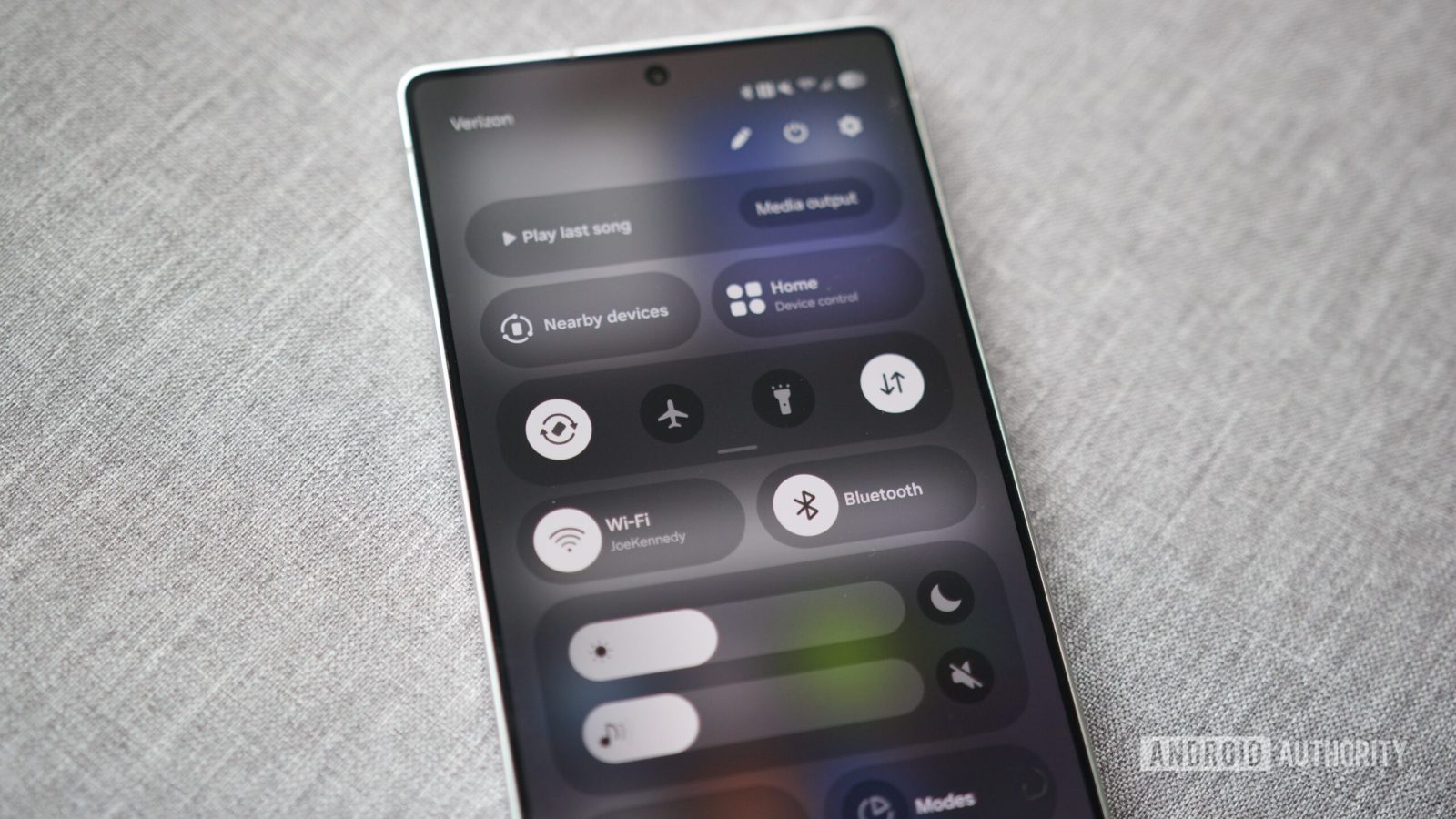 separated-notification-and-quick-settings-panel-on-one-ui-7?-here’s-a-tip-you-might-have-missed