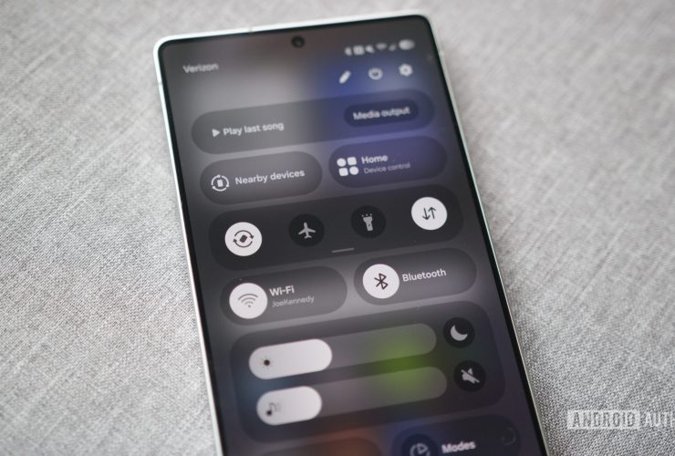 separated-notification-and-quick-settings-panel-on-one-ui-7?-here’s-a-tip-you-might-have-missed