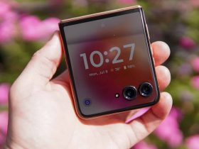 android-15-lands-on-razr-plus-2024-—-motorola-might-finally-be-learning
