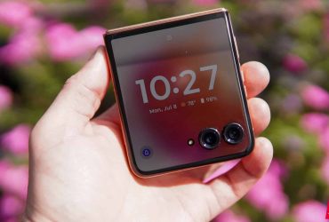 android-15-lands-on-razr-plus-2024-—-motorola-might-finally-be-learning