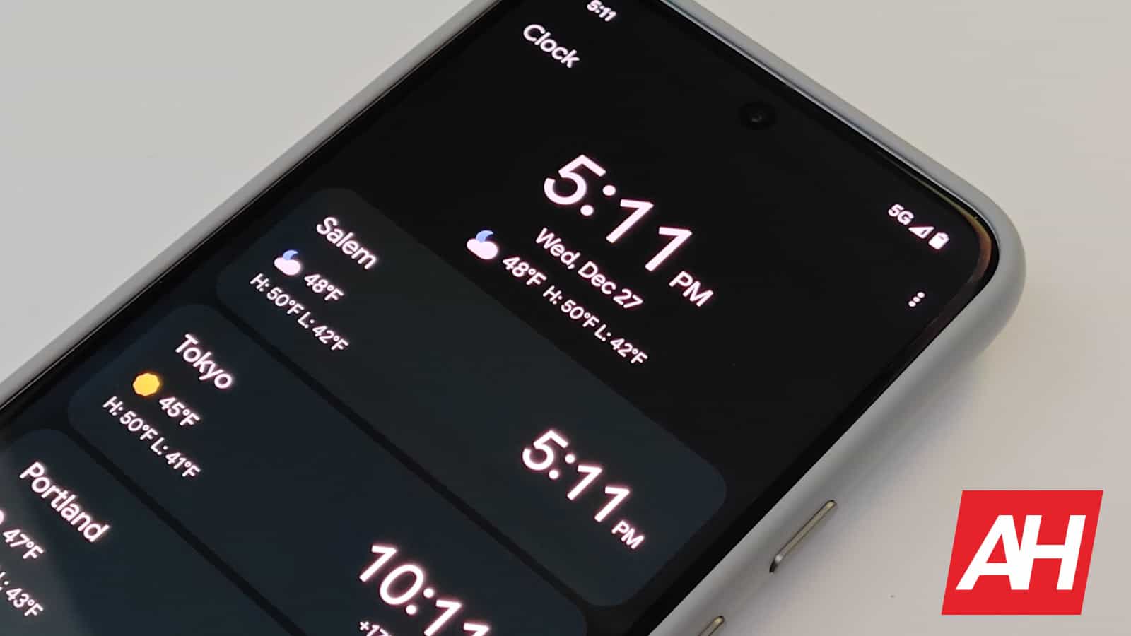 google-clock-reimagined:-material-3-expressive-design-leaks-ahead-of-i/o