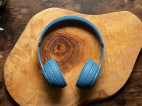 deal:-beats-solo-4-headphones-are-50%-off