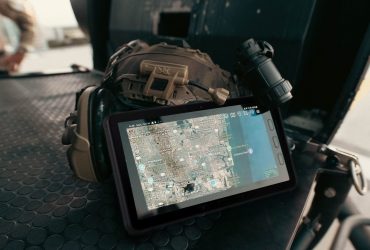 military-might-meets-mobile-tech-in-samsung’s-new-tactical-tablet