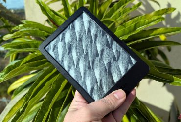 save-$40-on-this-kindle-essentials-bundle-to-score-an-e-reader,-case,-and-power-adapter-for-less
