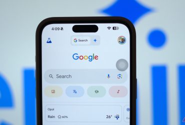 the-google-app-can-now-‘simplify’-technical-jargon,-but-only-on-ios