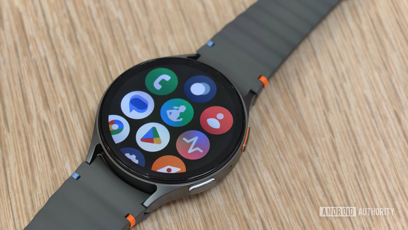 leak-gives-us-our-first-look-at-one-ui-8-watch-icons
