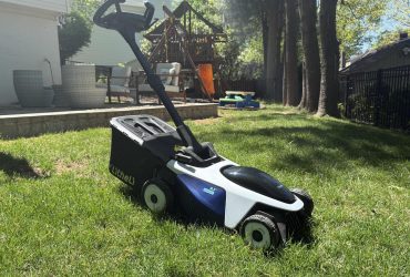 this-litheli-easysurge-18.5”-might-be-the-best-cordless-lawn-mower-for-small-and-medium-yards