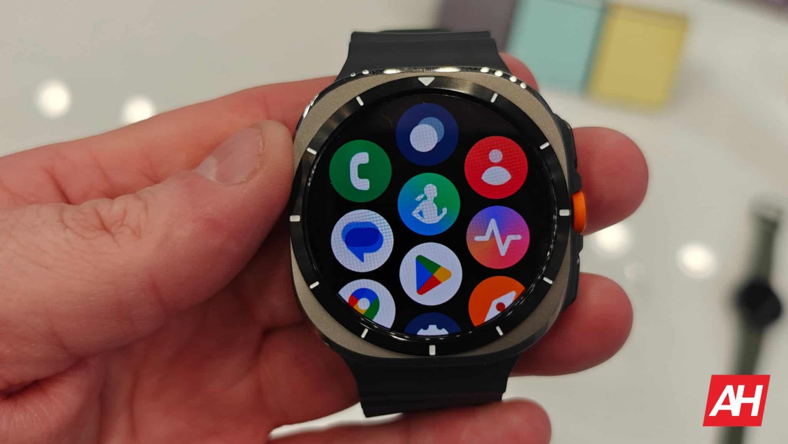 one-ui-8-watch:-get-your-first-look-at-the-new-icons!