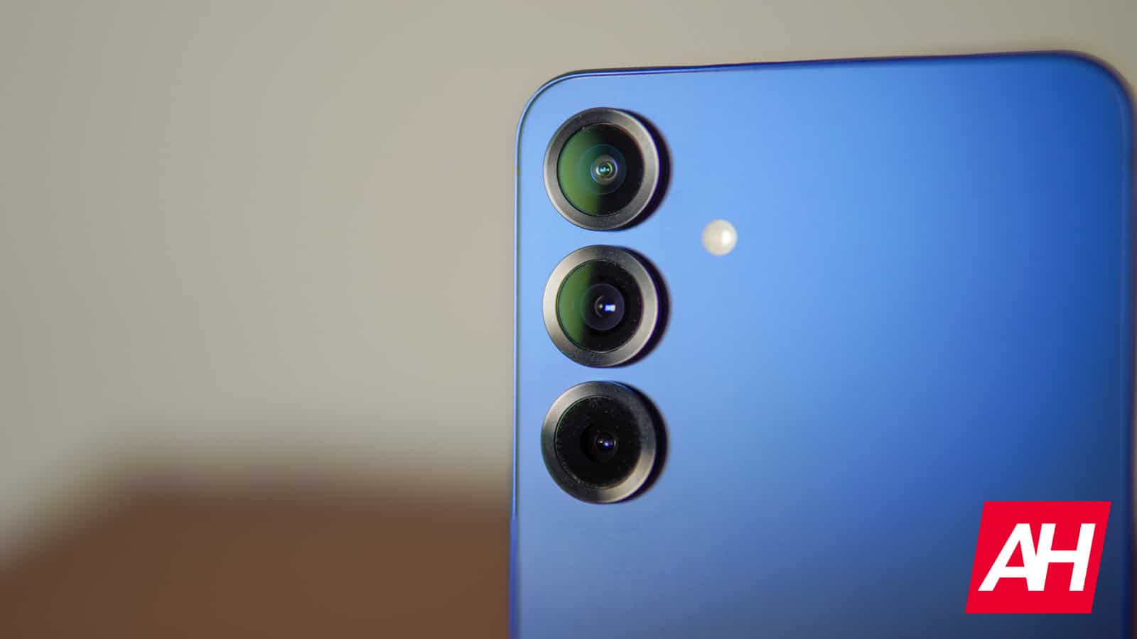 samsung-is-ramping-up-galaxy-s25-production-over-fear-of-tariffs