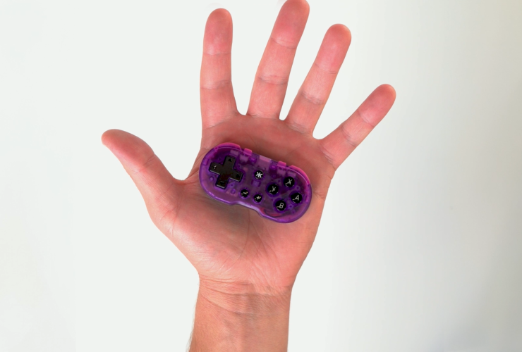 this-tiny-wireless-controller-fits-on-your-keychain-—-and-it’s-now-only-$12