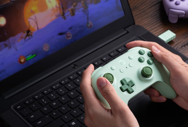 elevate-your-mobile-gaming-to-new-levels-with-this-8bitdo-controller-that’s-now-just-$25