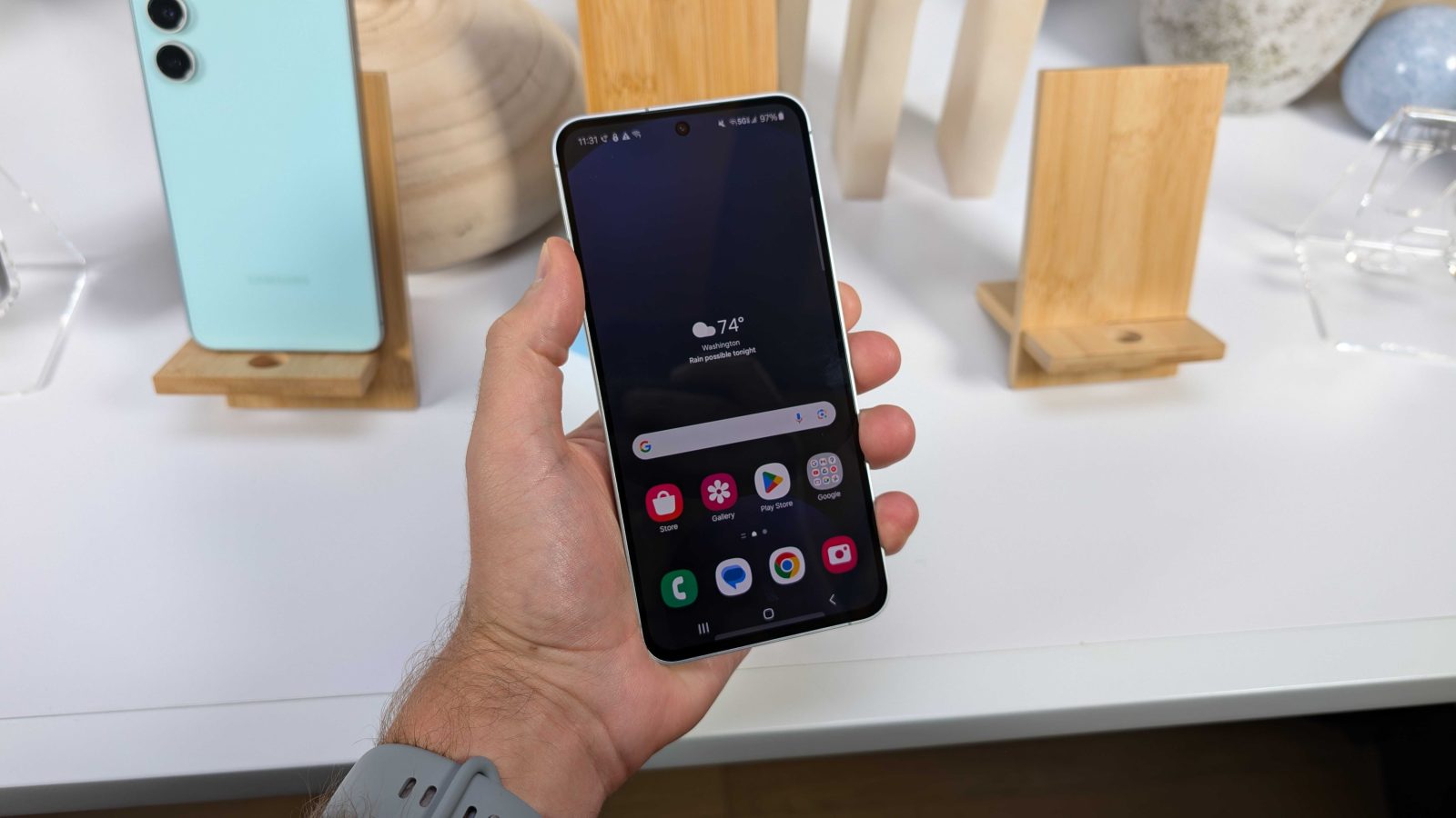 samsung’s-‘backup-plan’-for-the-galaxy-s25-fe-should-be-its-main-plan