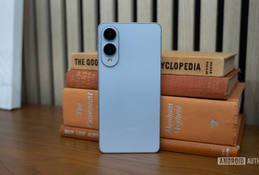 samsung-galaxy-s25-edge-is-here:-banger-or-bust?
