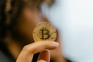 blockchain-smartphone-market-set-to-expand-by-33.32%-cagr,-a-study-finds