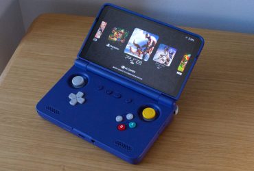 the-retroid-pocket-flip-2-is-so-close-to-being-my-ultimate-android-gaming-handheld