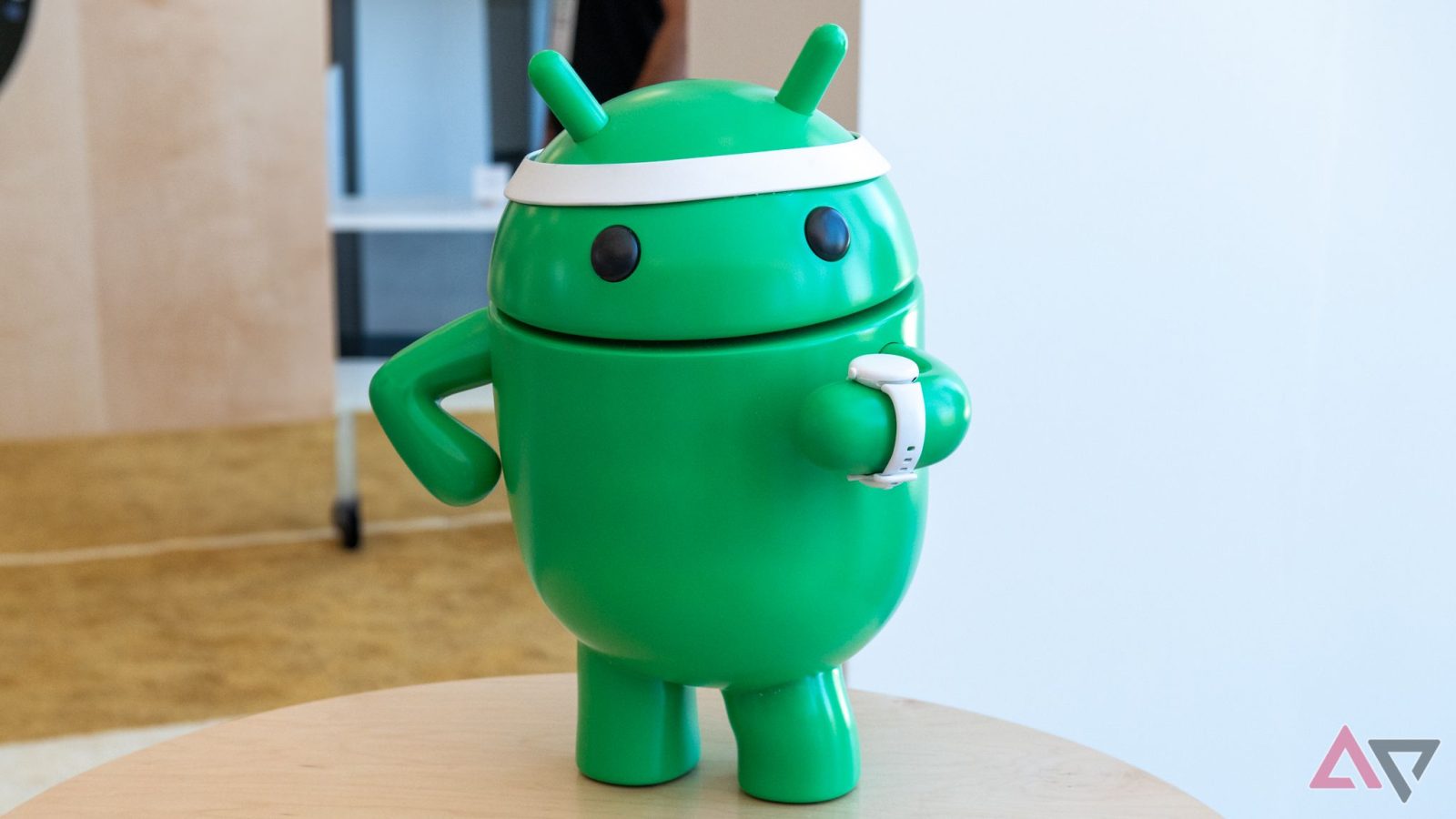 material-3-expressive-will-finally-bring-dynamic-themes-to-wear-os-later-this-year