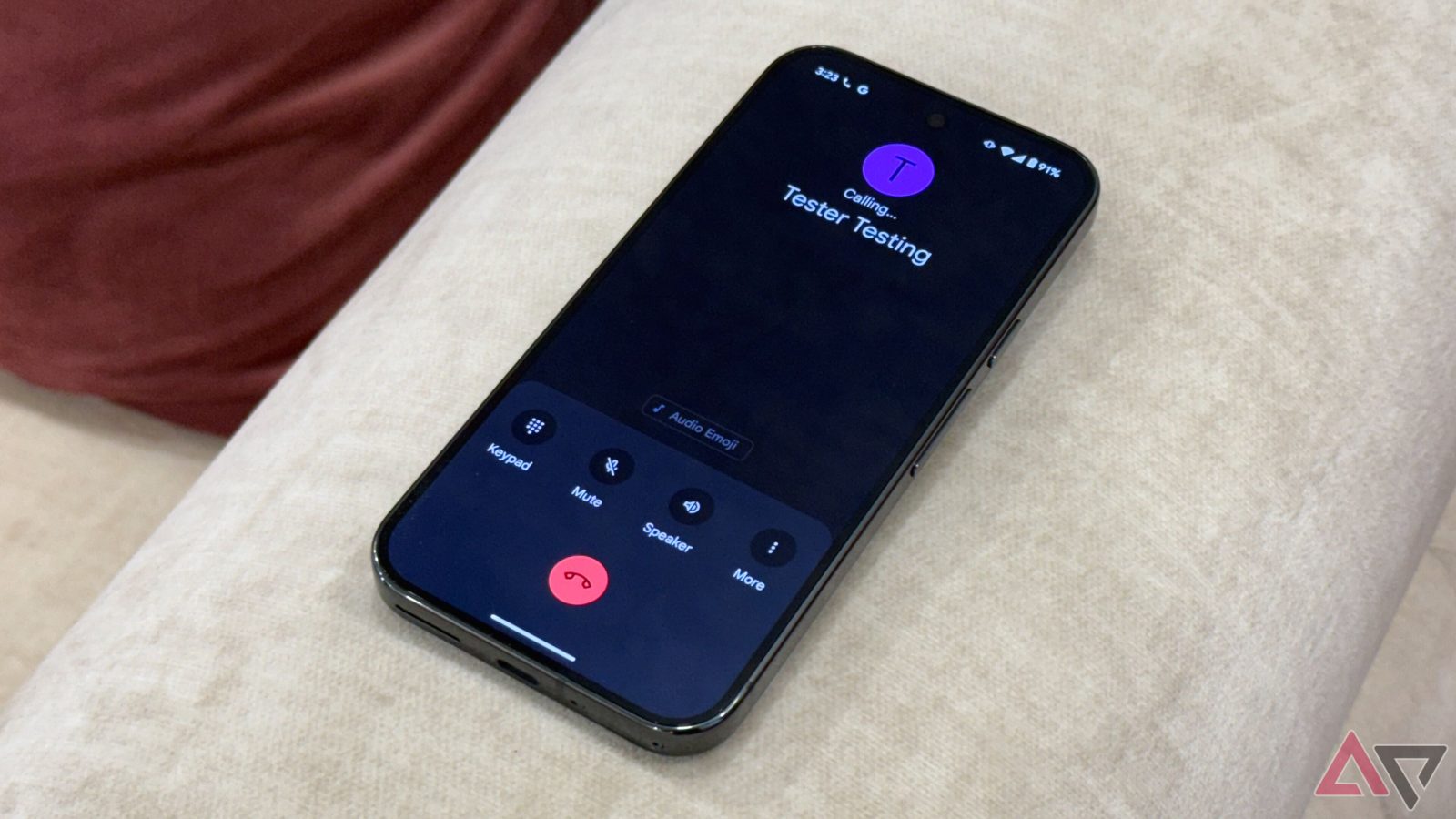 google’s-phone-app-will-disable-sideloading-during-calls-with-new-plans-to-curb-scams