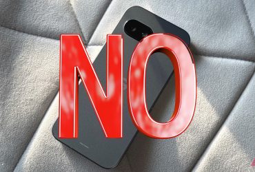 jerryrigeverything-says-‘do-not-buy’-the-pixel-9a-despite-it-passing-a-stress-test