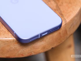 pixel-9a-teardown-raises-big-red-flags-over-water-resistance-and-battery-repairability