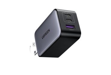 your-charger-sucks-–-upgrade-to-this-3-port-ugreen-charger-for-$24