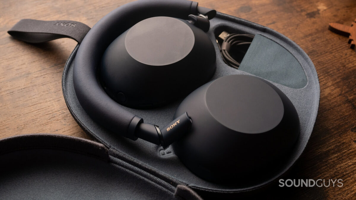 sony-listened!-the-wh-1000xm6-are-here-with-a-foldable-design-and-big-upgrades