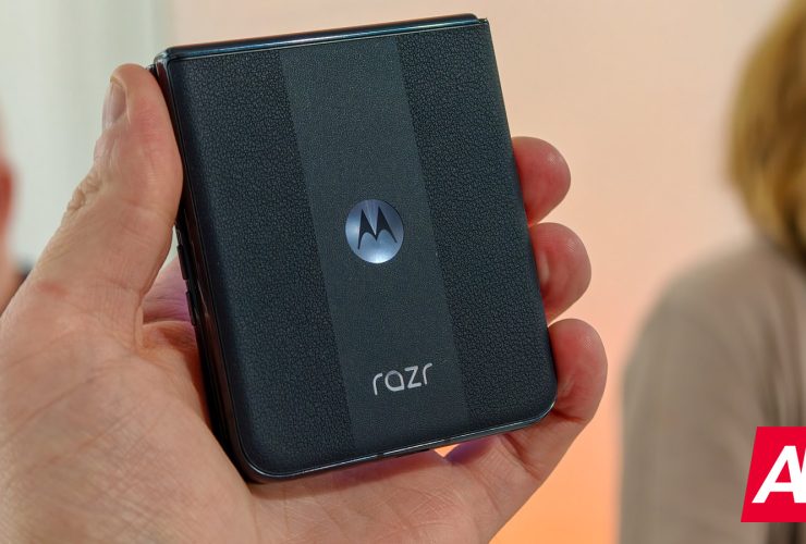 motorola-razr-2025-size