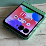 i-love-using-the-outer-display-on-my-motorola-razr-2025-for-these-5-things