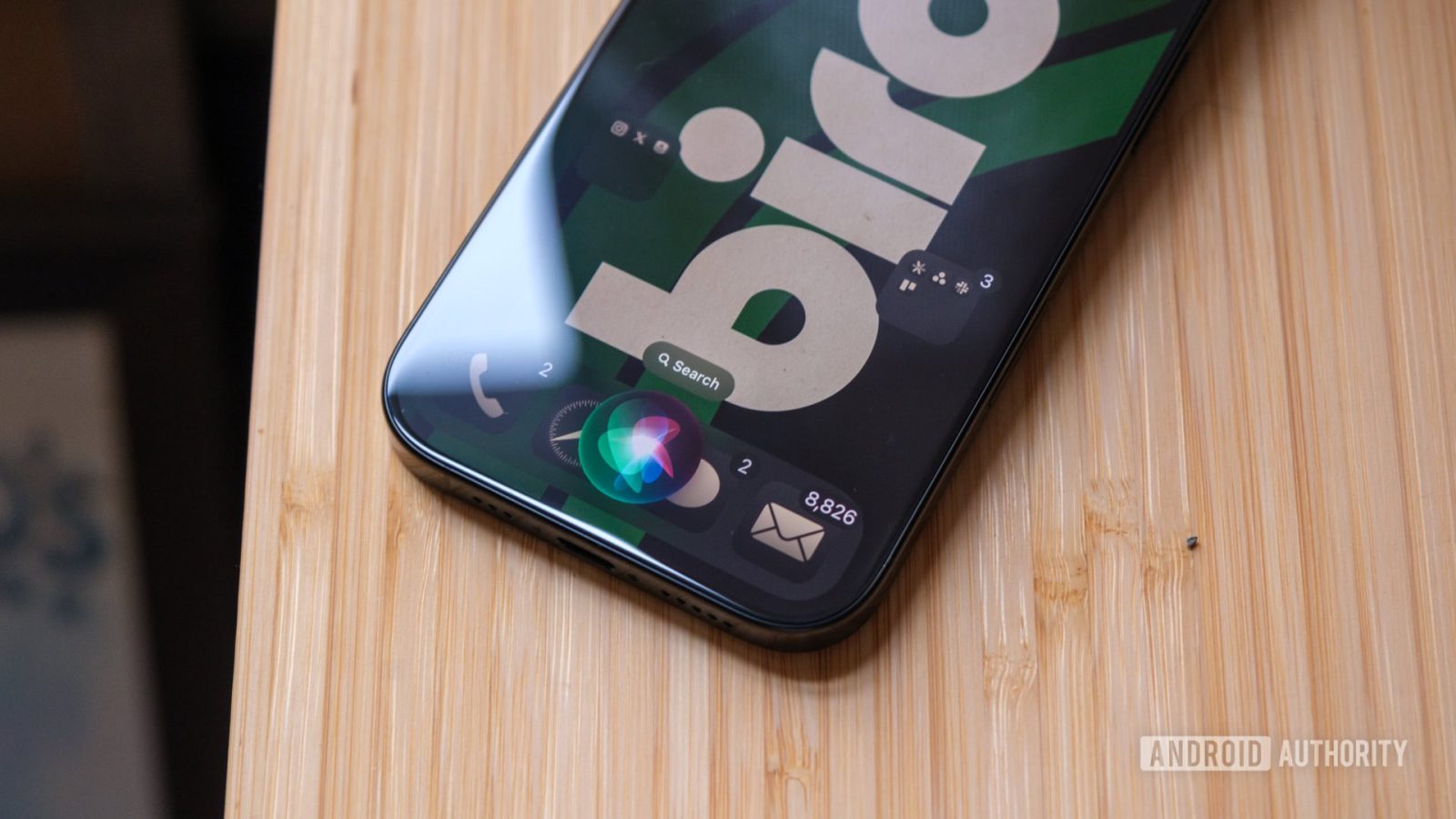 iphone-users-might-finally-get-a-taste-of-android’s-assistant-freedom