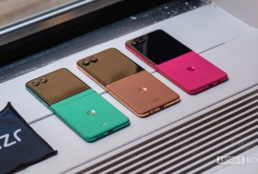 the-new-moto-razr-faces-an-unexpected-delay-at-verizon