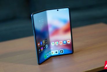 honor-to-launch-lightest-and-thinnest-foldable-ever?