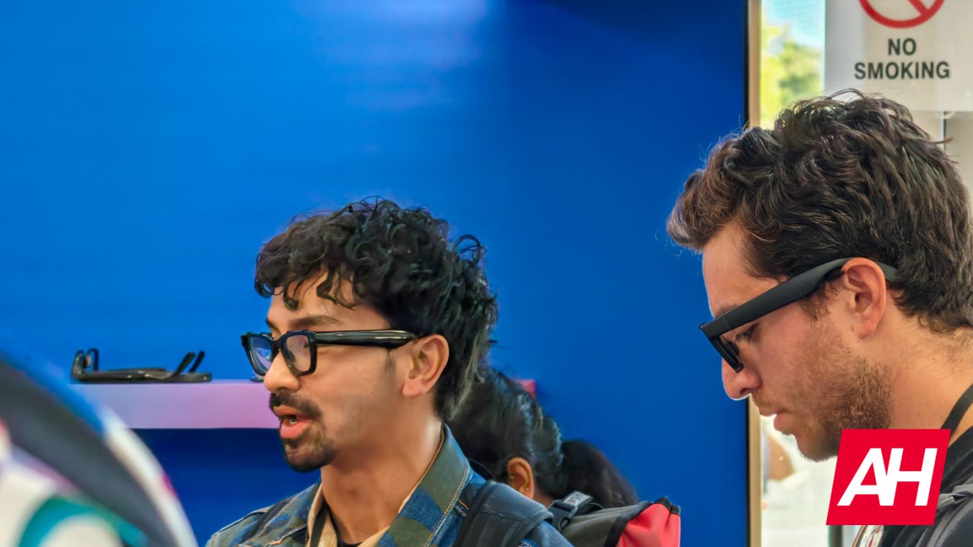 i-waited-an-hour-to-try-google’s-xr-glasses-—-and-i’d-ditch-my-ray-bans-for-them