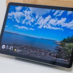 android-16-qpr1-beta-1-brings-lock-screen-clock-customization-to-pixel-tablet