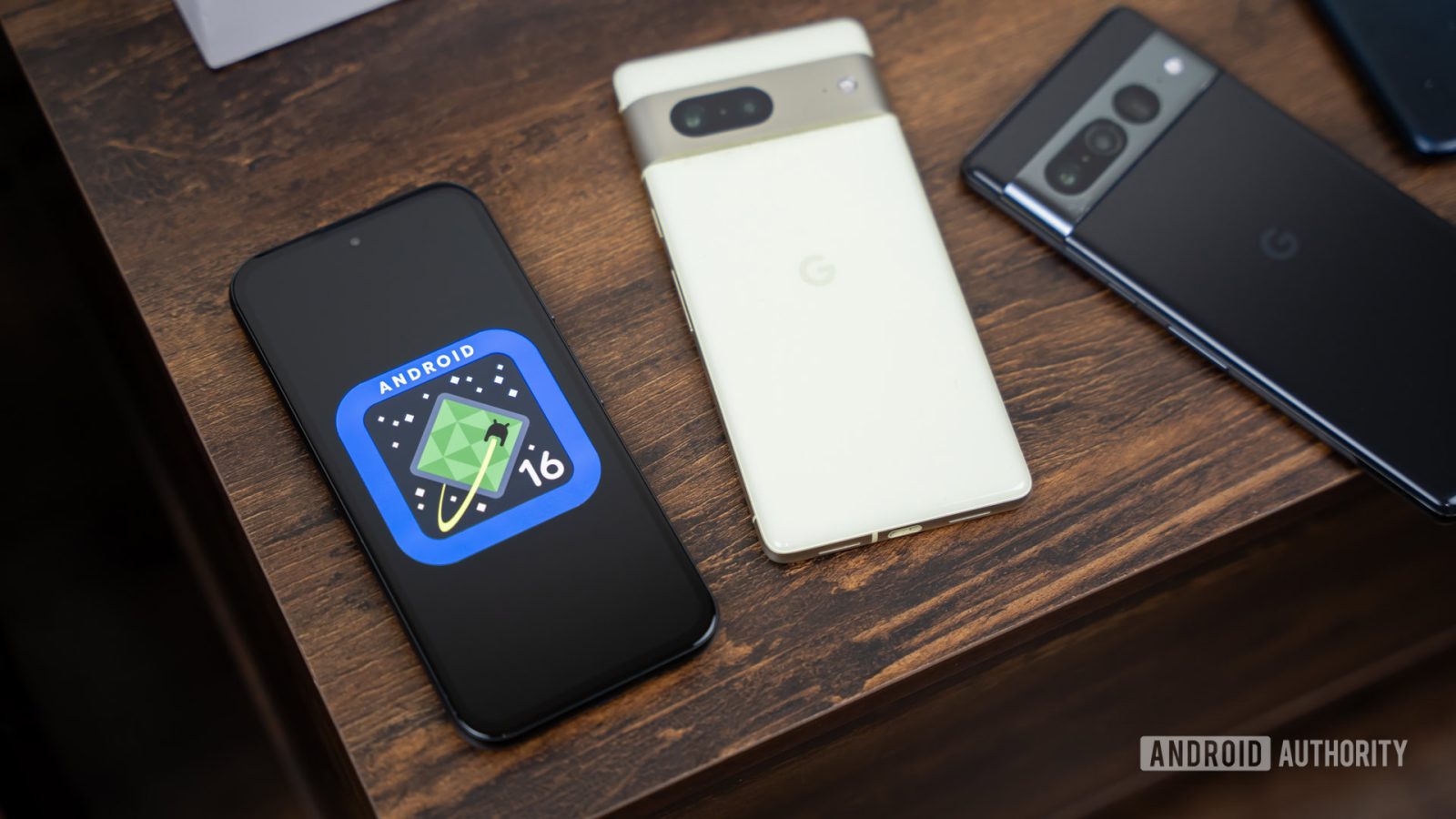 android-16-qpr1-borrows-apple’s-clever-dual-sim-signal-bar