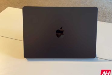 apple-is-building-a-foldable-mac-—-it’s-not-coming-soon,-though