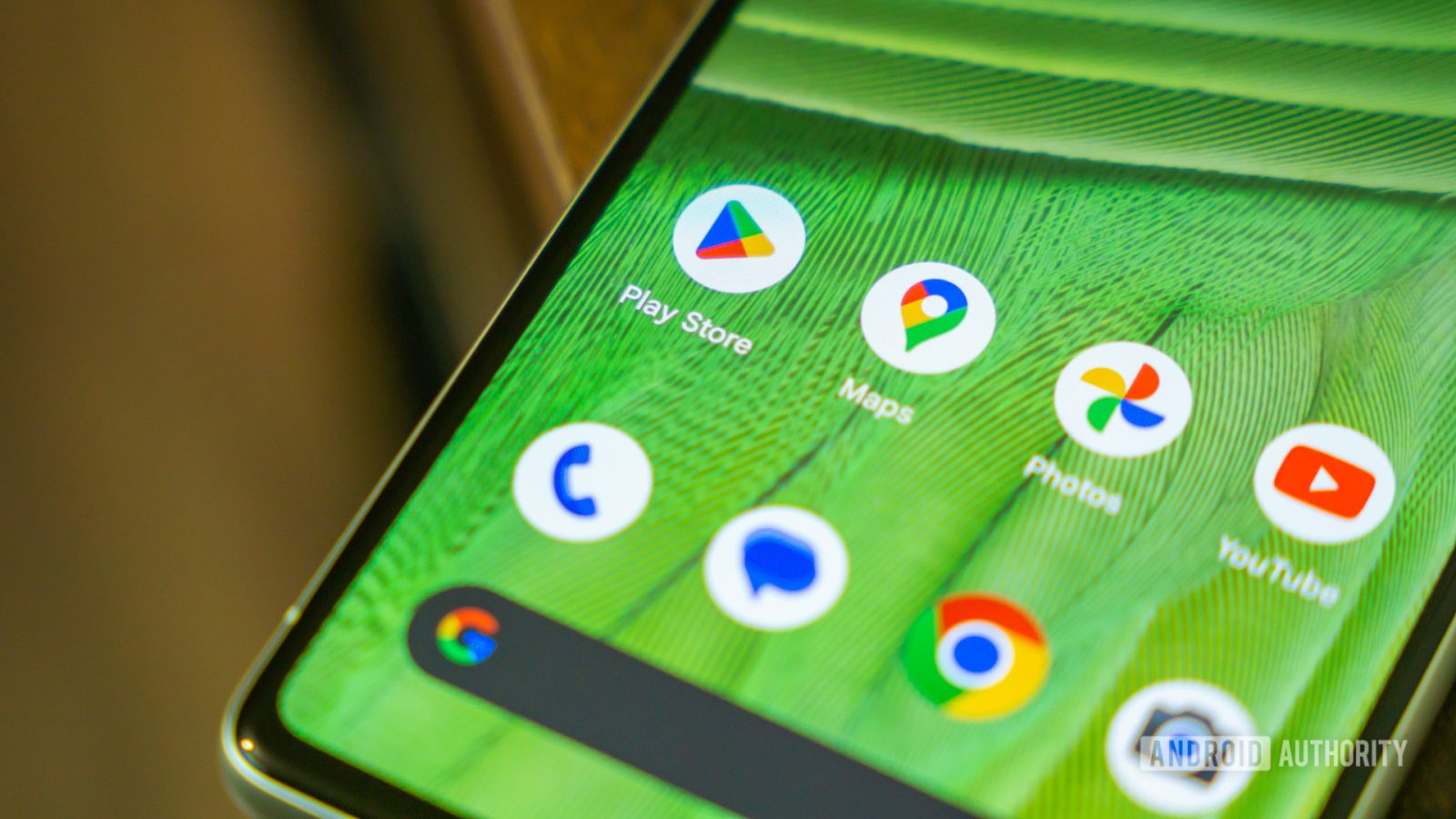 google-play-just-opened-pandora’s-box:-you-can-now-bug-your-friends-to-pay-for-you