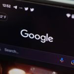 google-discover-redesign-emphasizes-site-names 